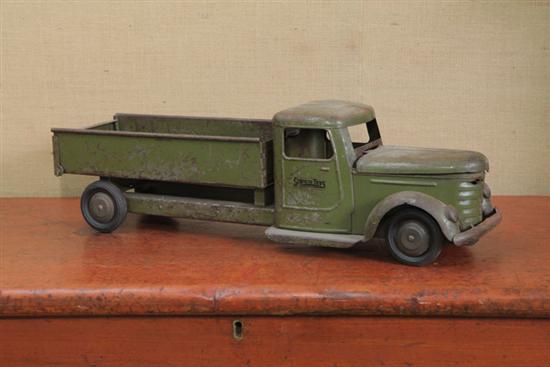 STRUCTO TRUCK. Pressed steel Army style