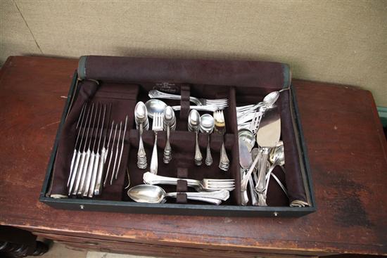 SET OF REED BARTON STERLING FLATWARE  10e490