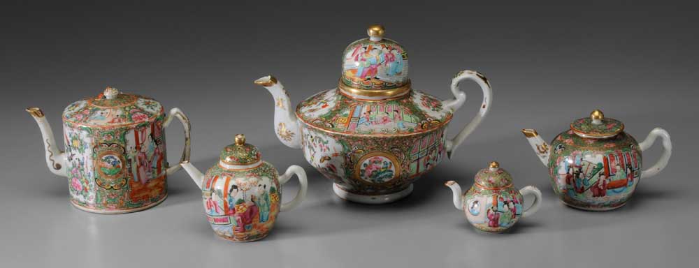 Five Famille Rose Porcelain Teapots 10ed9b