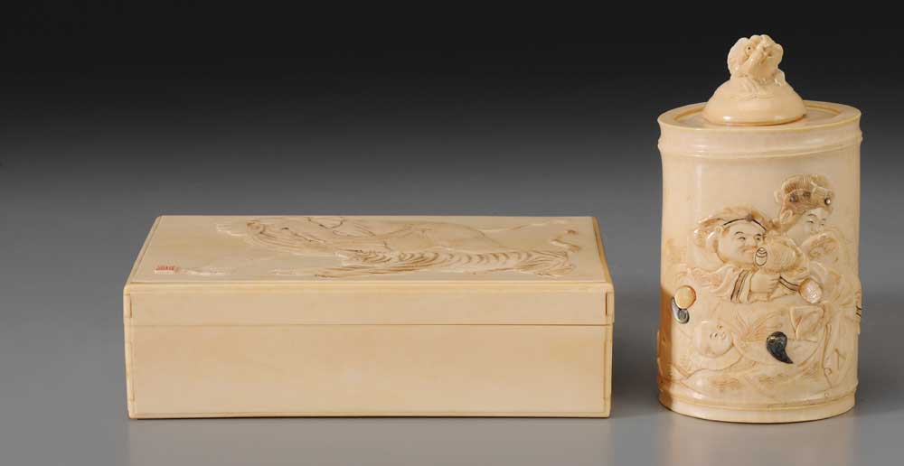 Two Carved Ivory Boxes Japanese  10edfc