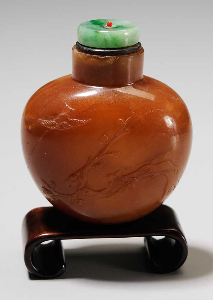 Carved Agate Snuff Bottle Chinese  10ee74