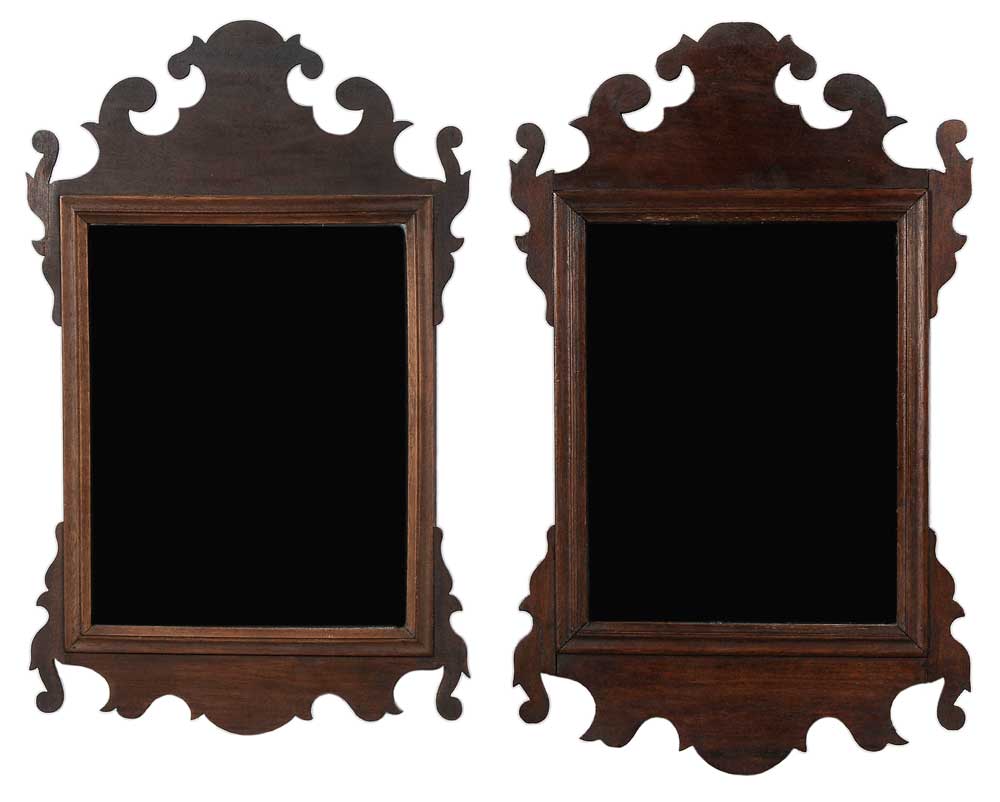 Near Pair Chippendale Mahogany 10eedd