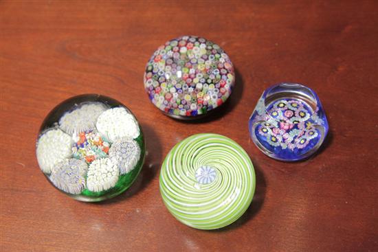 FOUR PAPERWEIGHTS Parabelle close packed 1102f9
