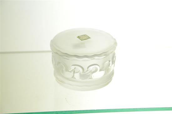 LALIQUE DRESSER JAR Covered jar 11037a