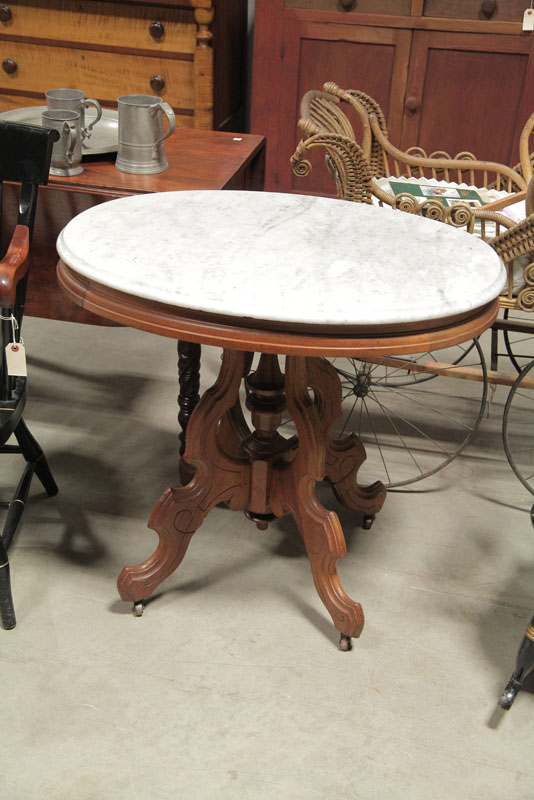 VICTORIAN PARLOR TABLE Oval marble 110435