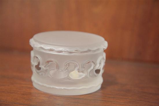 LALIQUE DRESSER BOX. Frosted and