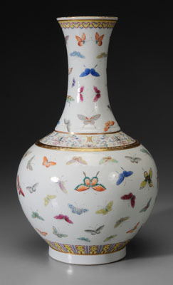 Famille Rose Bottle Vase China  111167