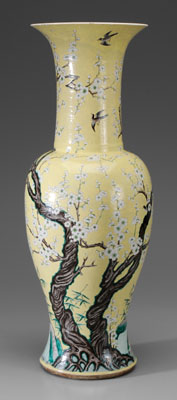 Famille Jaune Yenyen Porcelain