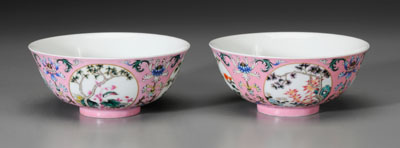 Pair Famille Rose Porcelain Bowls 1111a8