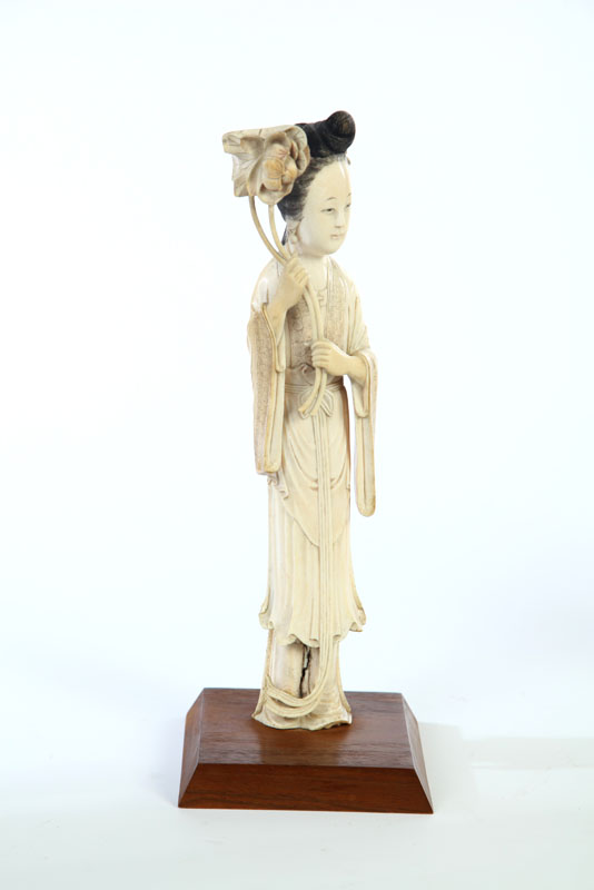 IVORY FIGURE.  China  early 20th century.