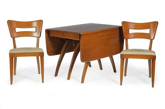 MODERN DINING ROOM SET.  Heywood Wakefield