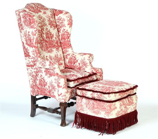 TWO PIECES QUEEN ANNE STYLE WINGBACK 111657