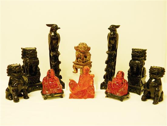 Six acrylic Asian figures consisting 10fe79