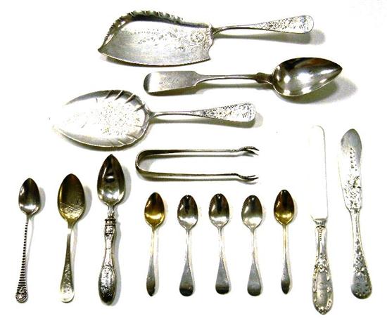 Fourteen pieces of silver including: