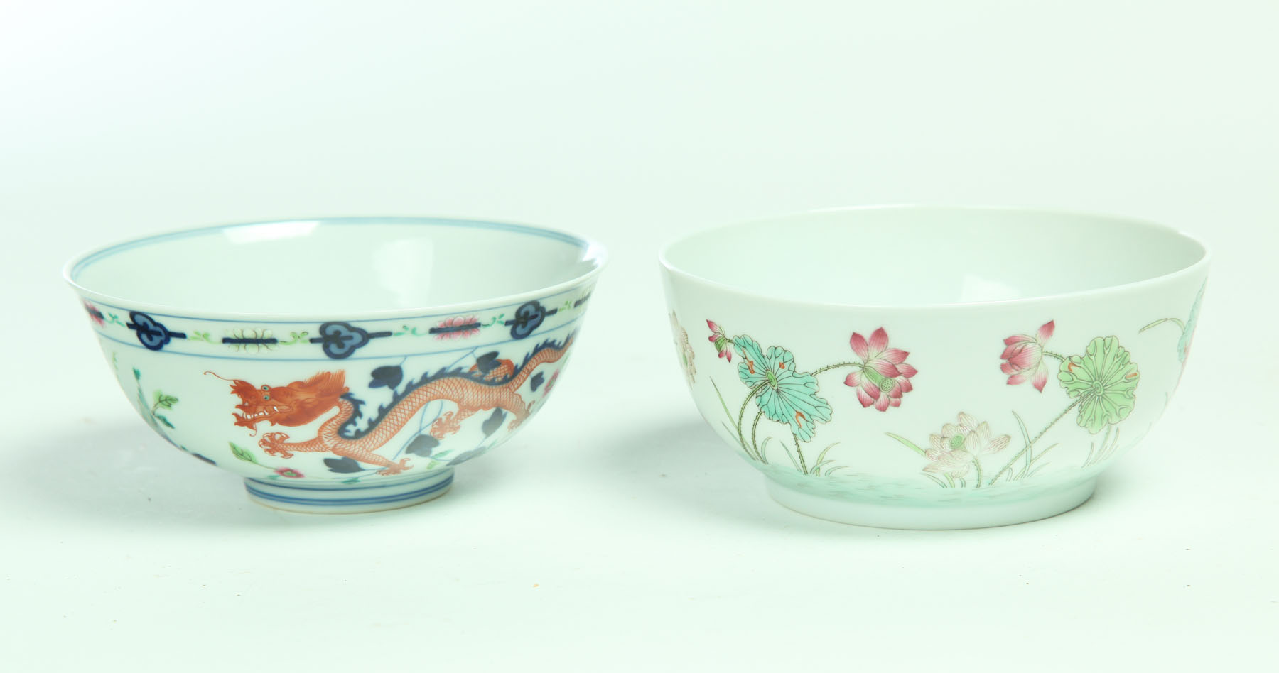 TWO EXPORT-STYLE BOWLS.  China