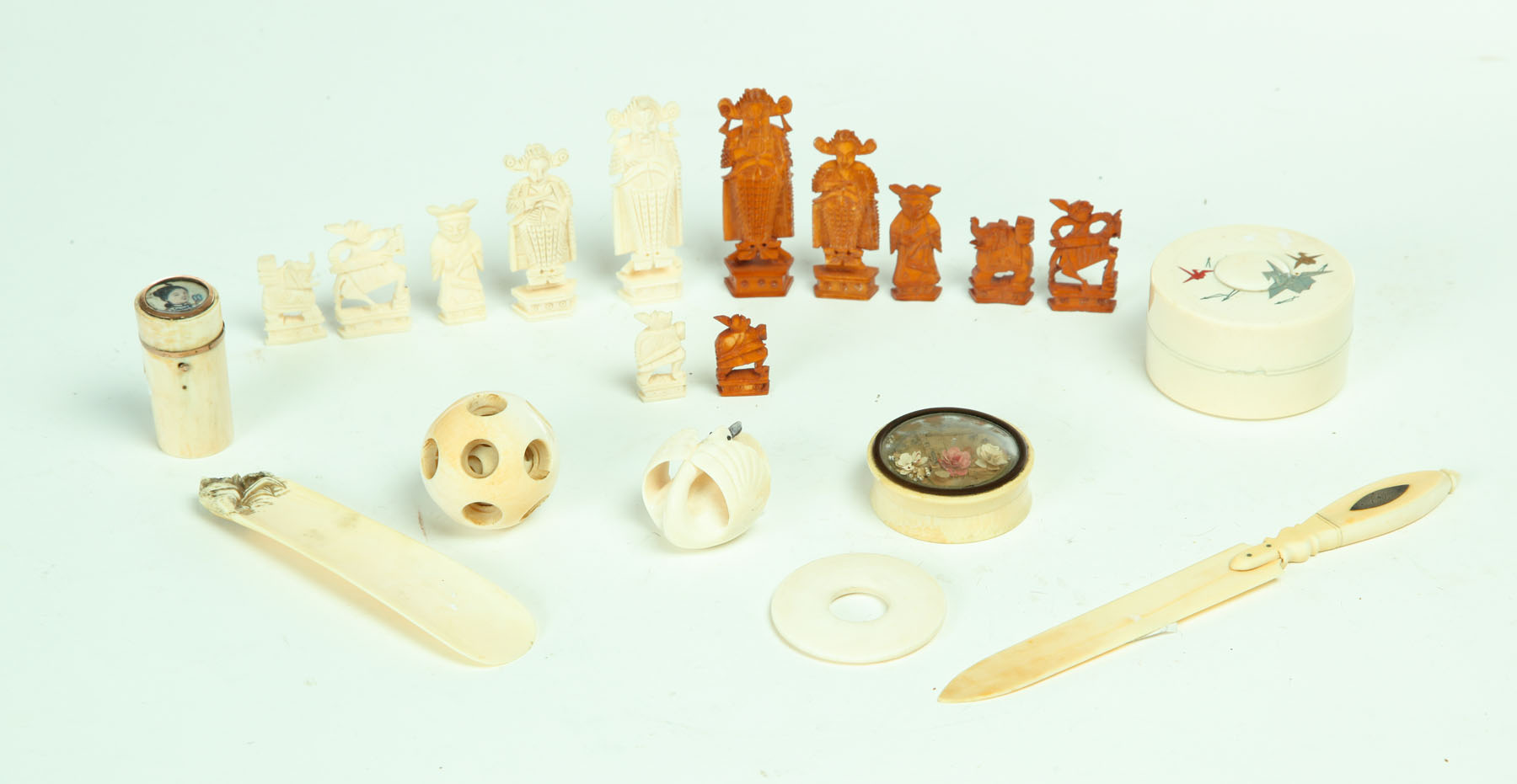 NINE PIECES INCLUDING IVORY Mostly 113708