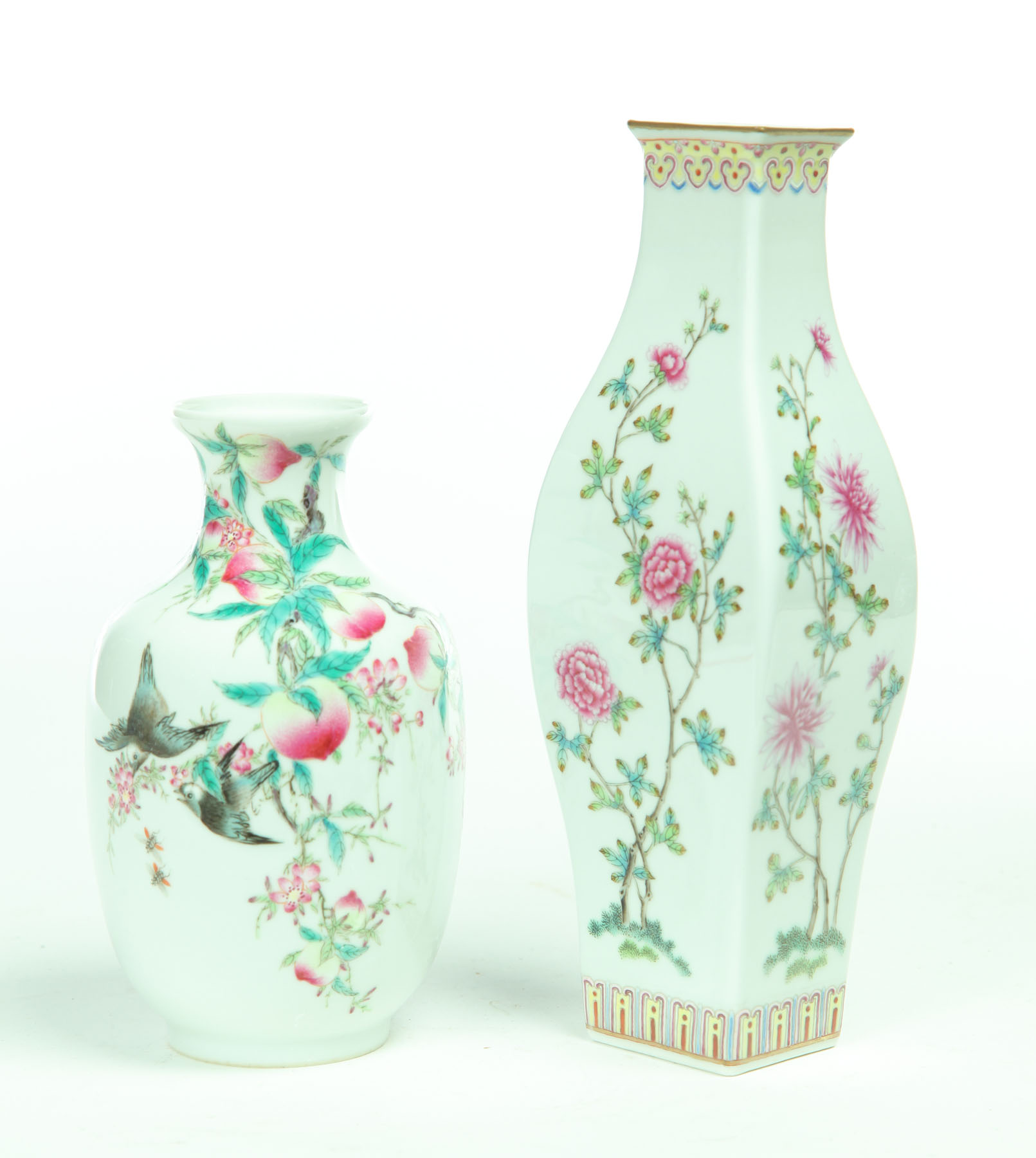 TWO EXPORT STYLE VASES China 11375a