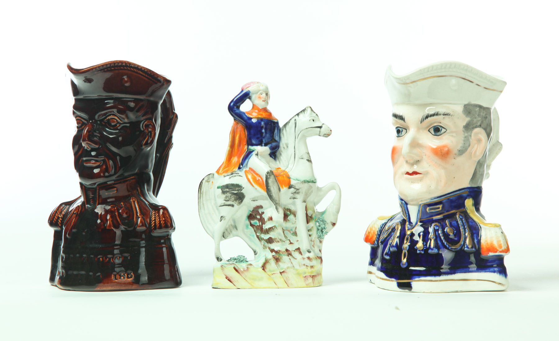 THREE DUKE OF WELLINGTON FIGURES  113836