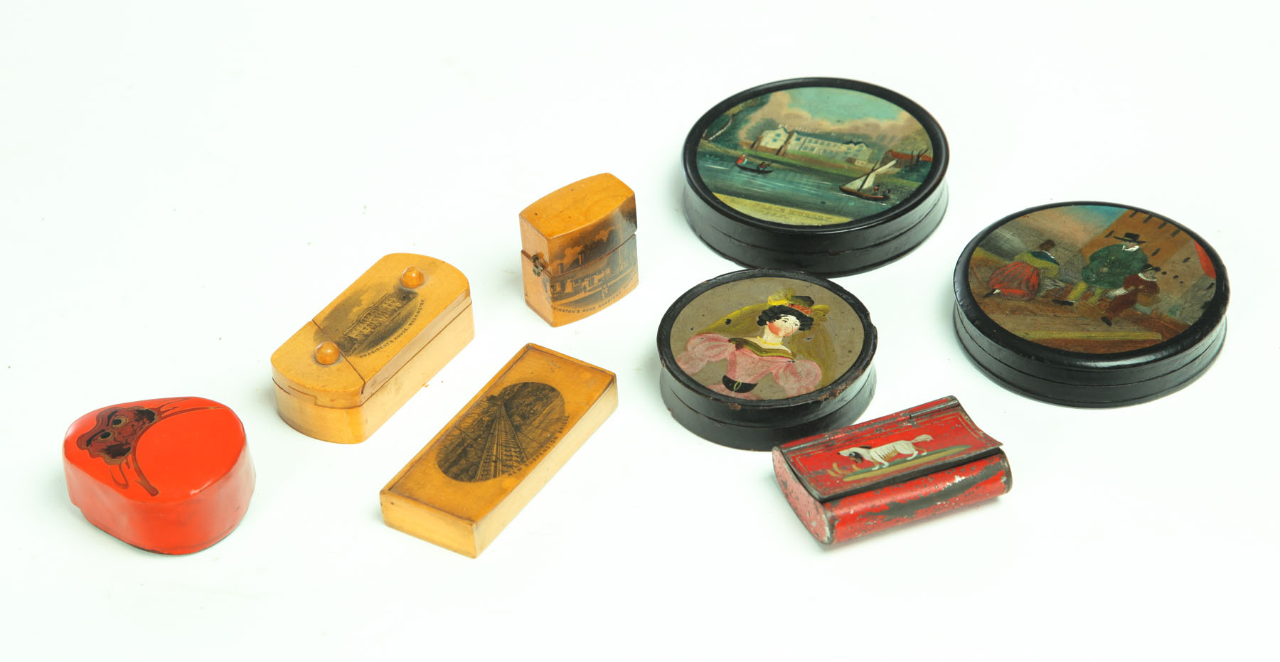 EIGHT SNUFFS AND MAUCHLINWARE BOXES  113844