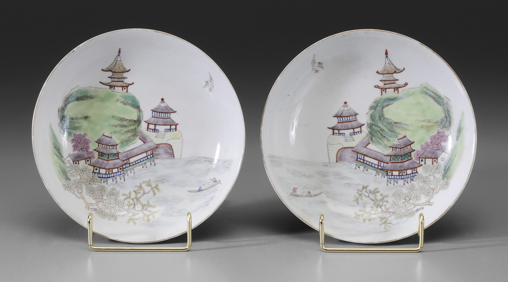 Pair Famille Verte Shallow Bowls Chinese,