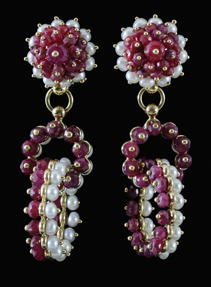 Ruby and Pearl Earrings interlocking 113a44