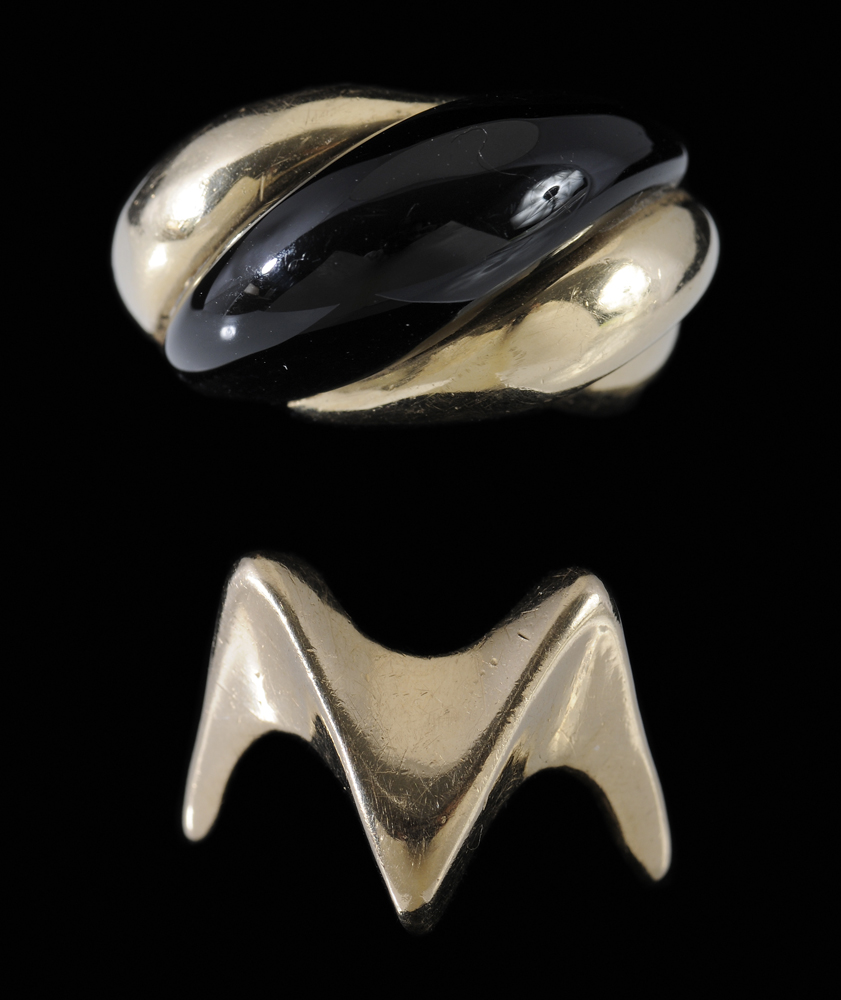 Two Gold Rings one onyx and 14 113b55