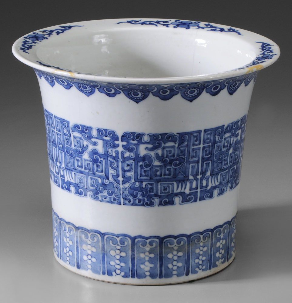 Chinese Blue and White Planter 113bce