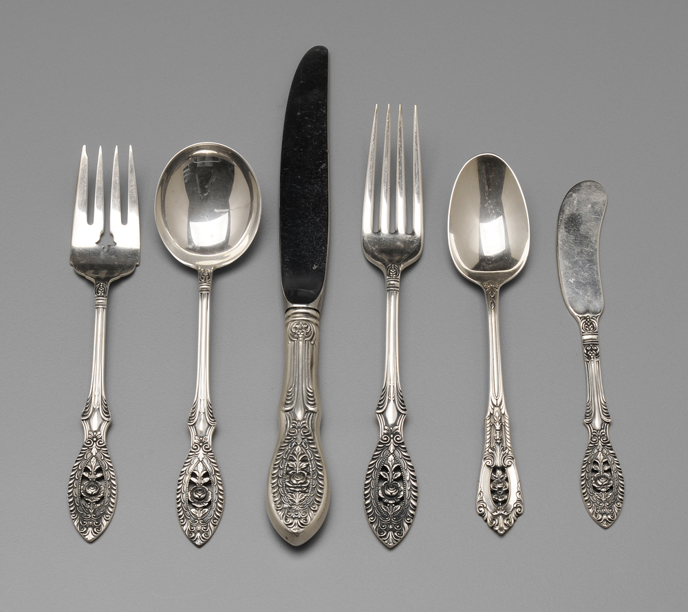 Manchester Valenciennes Sterling Flatware