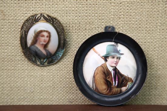 TWO MINIATURE PORTRAITS ON PORCELAIN.