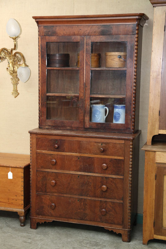 STEPBACK BOOKCASE. Flame grain