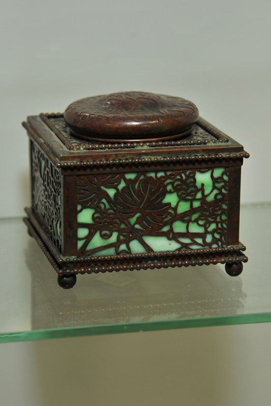 TIFFANY INKWELL Grapevine pattern  114ed6