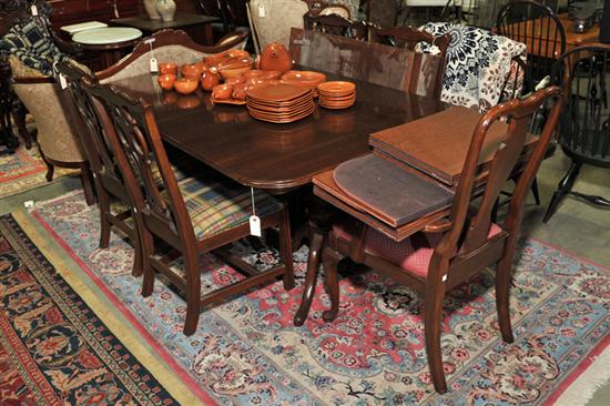 ETHAN ALLEN DINING TABLE AND CHAIRS  114f94