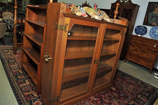 BOOKCASE. Oak bookcase with gallery