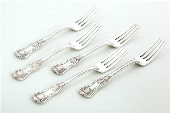 FIVE ENGLISH SILVER FORKS King s 115095