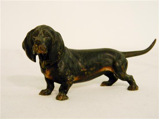 Bronze dachshund  6 1/2'' long