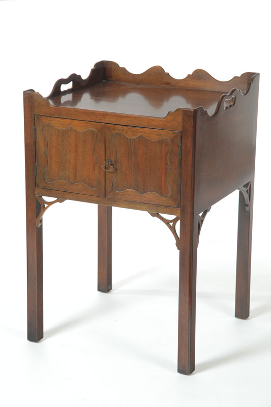 KITTINGER COMMODE STAND.  Buffalo