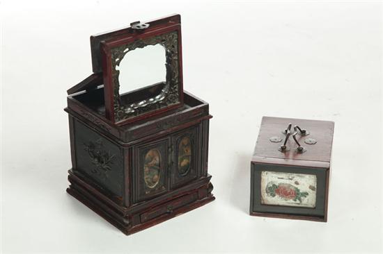 TWO DRESSING BOXES AND INLAID MIRROR  115e8e