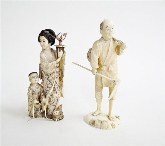TWO IVORY FIGURES Japan 1st 115ee2