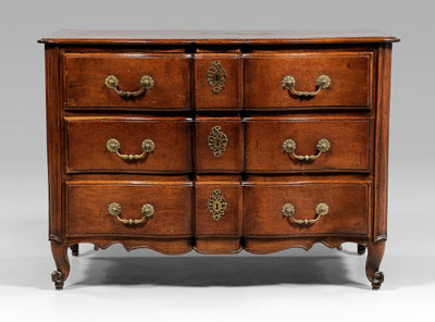 Provincial Louis XV oak commode  1148a5