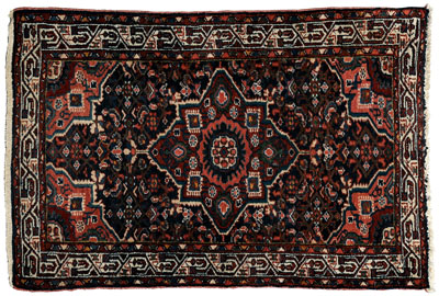 Sarouk rug, central medallion on