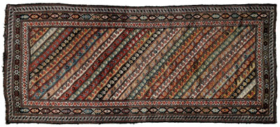 Gendje rug, diagonal bands with