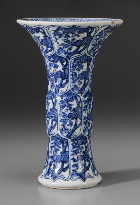 Blue and White Porcelain Gu Vase 114a99