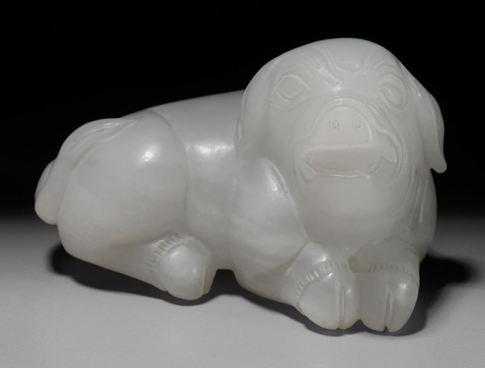 White Jade Pig Qing Dynasty, translucent
