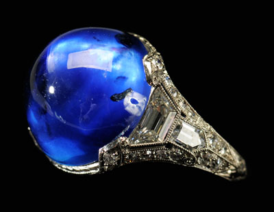 Art Deco sapphire and diamond ring  117bee