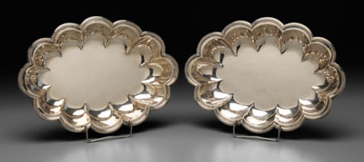 Pair English silver bowls scalloped 117c33