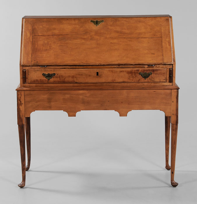 New England Queen Anne Maple Desk 117ced