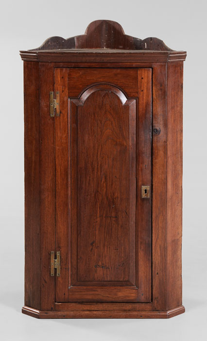 American Chippendale Hanging Cupboard 117d6c