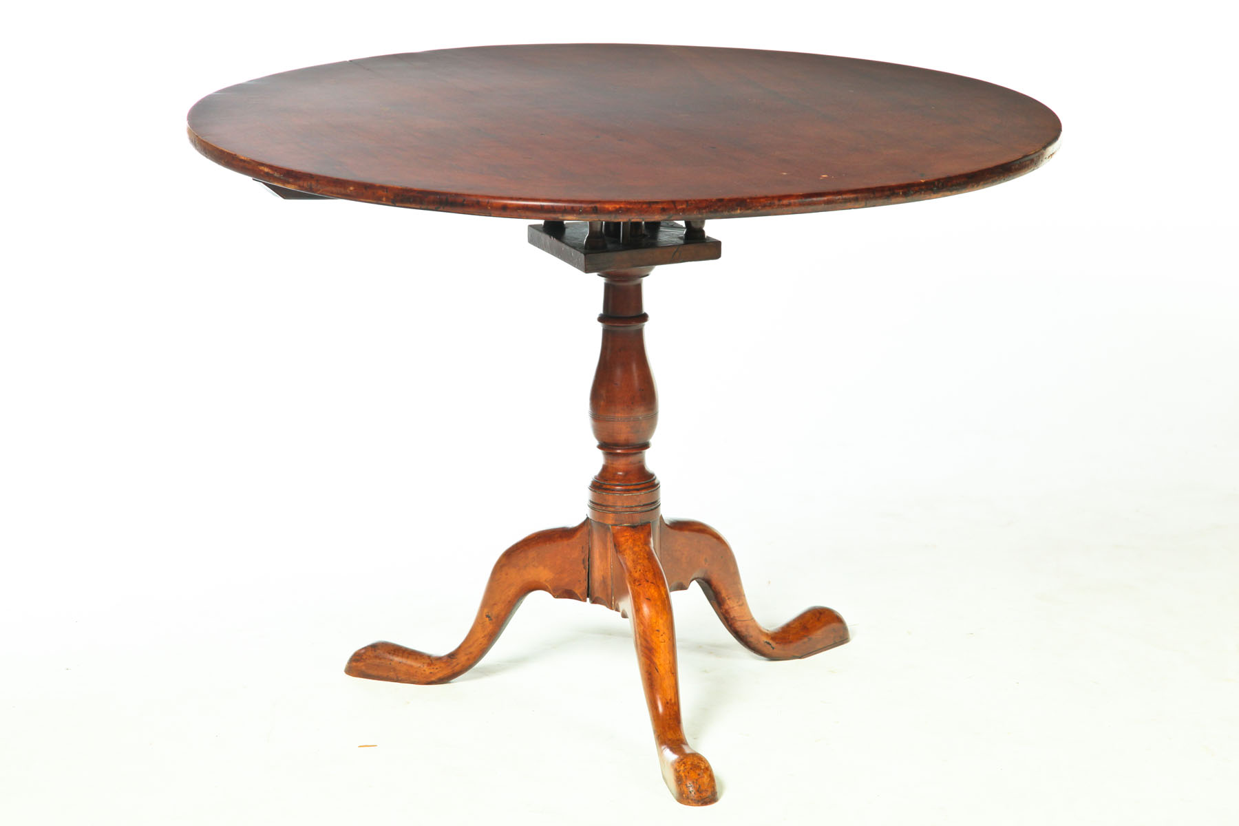 CHIPPENDALE TILT-TOP TEA TABLE.    American