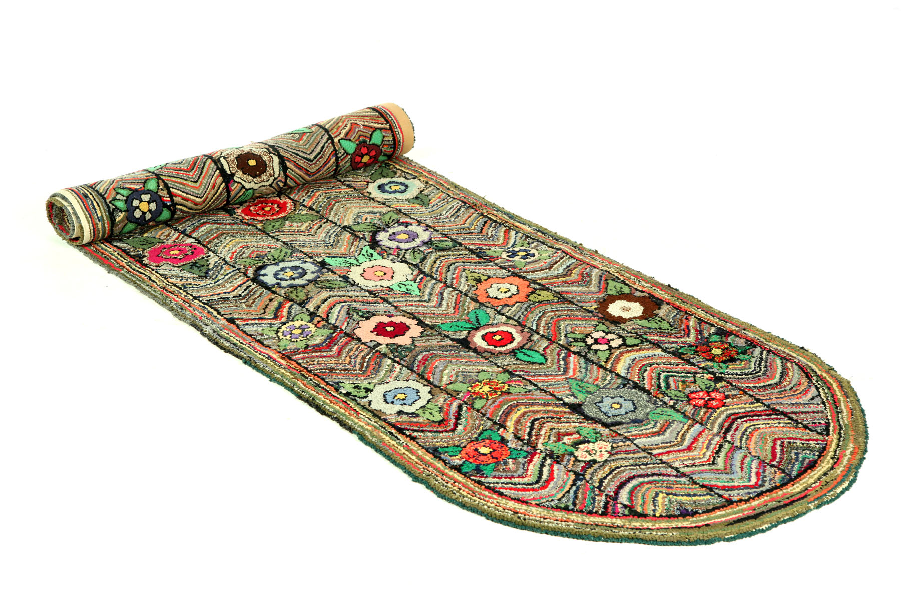 HOOKED RUG.  American  1920-1940