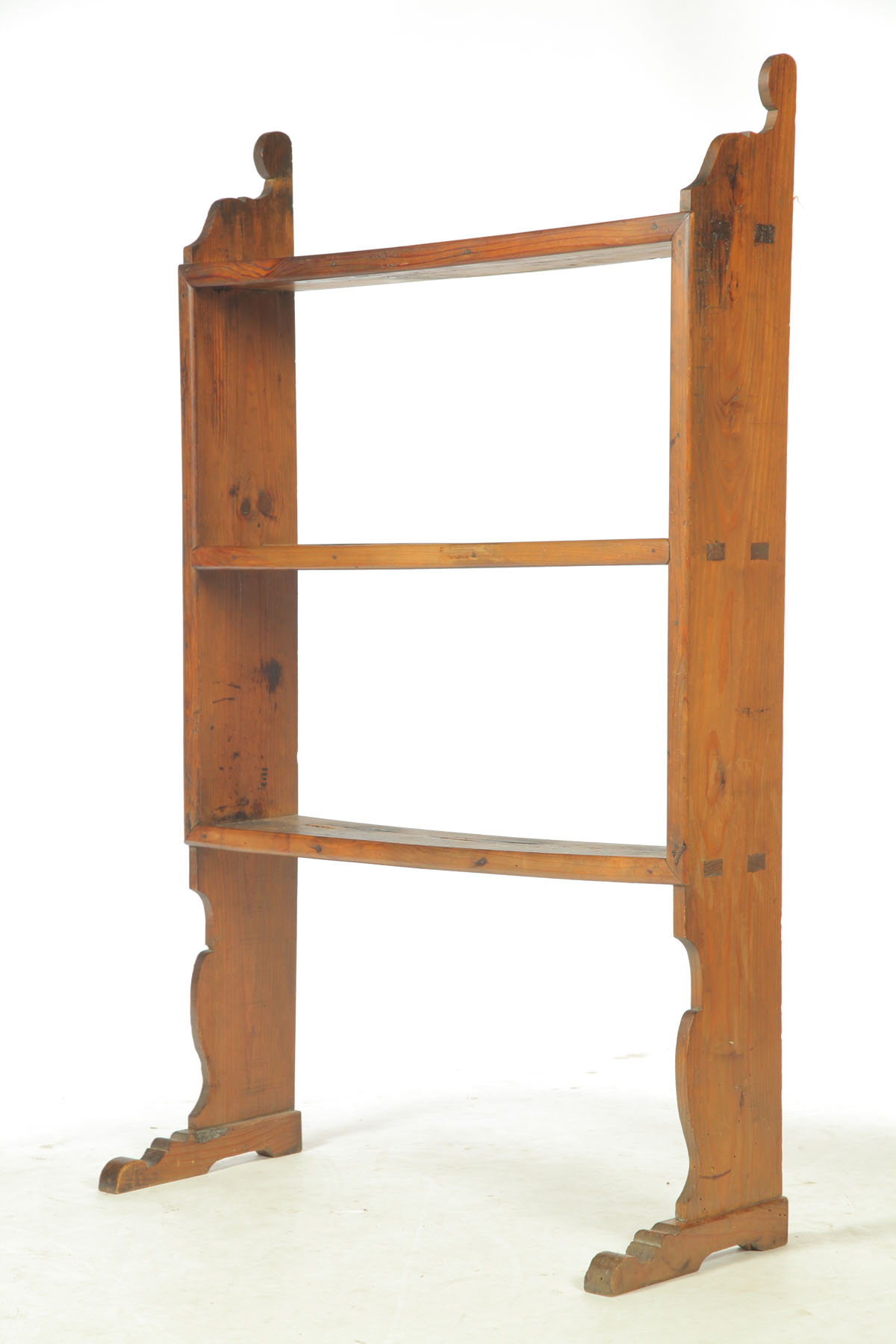 SET OF SHELVES American late 11709e